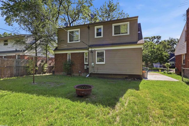 23221 Oneida Street, Oak Park, MI 48237