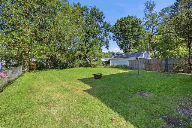 23221 Oneida Street, Oak Park, MI 48237