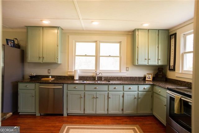 4299 E Cherokee Drive, Canton, GA 30115