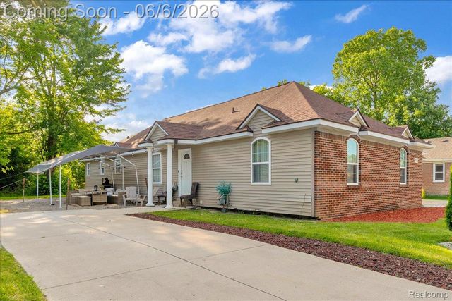 3260 Isabelle Street, Inkster, MI 48141