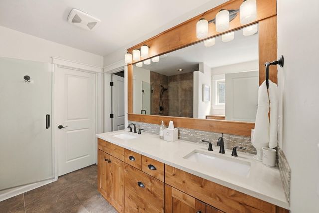 3031 NW Clubhouse Drive, Bend, OR 97703