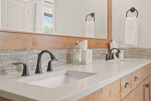 3031 NW Clubhouse Drive, Bend, OR 97703