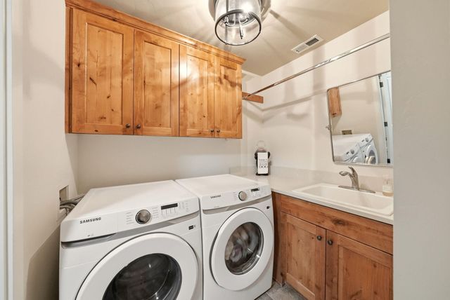 3031 NW Clubhouse Drive, Bend, OR 97703