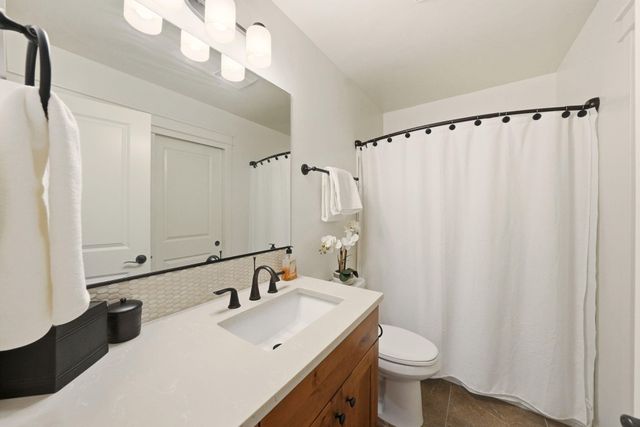 3031 NW Clubhouse Drive, Bend, OR 97703