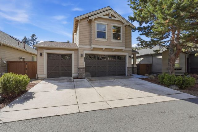 3031 NW Clubhouse Drive, Bend, OR 97703