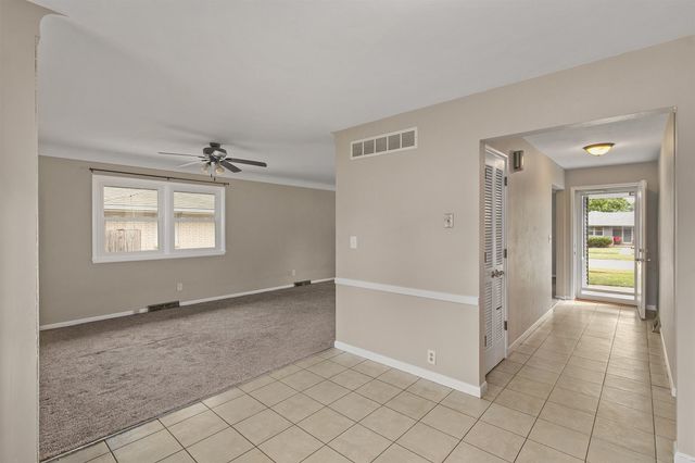 514 SE Sharon Drive, Ankeny, IA 50021