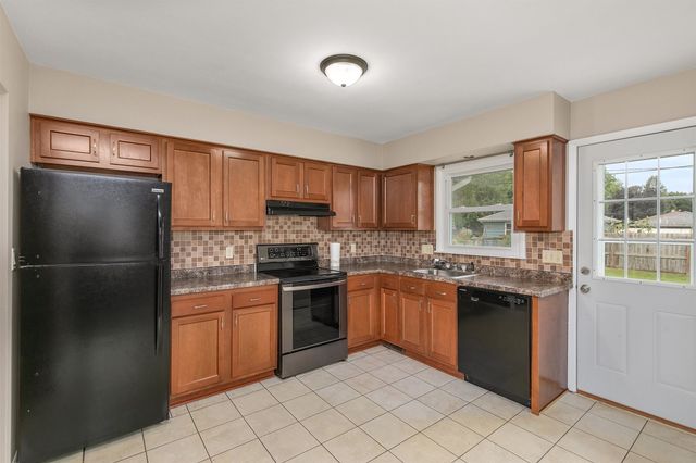 514 SE Sharon Drive, Ankeny, IA 50021
