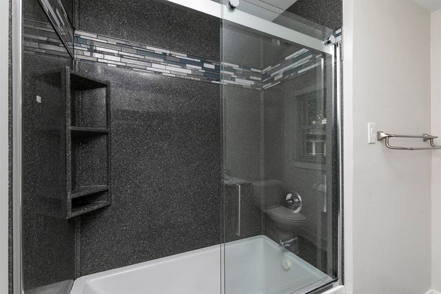 514 SE Sharon Drive, Ankeny, IA 50021