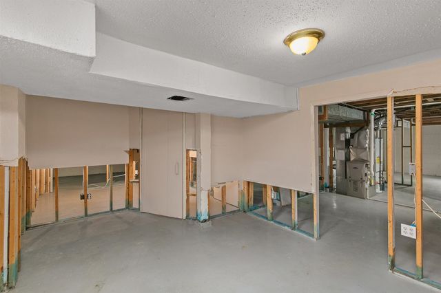 514 SE Sharon Drive, Ankeny, IA 50021