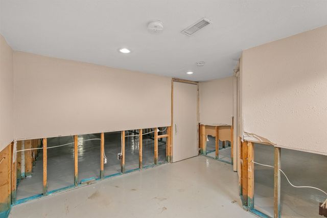 514 SE Sharon Drive, Ankeny, IA 50021