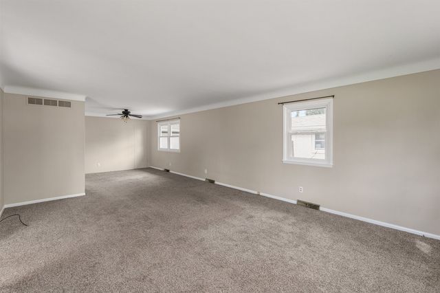 514 SE Sharon Drive, Ankeny, IA 50021