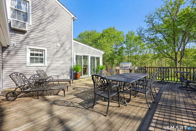 21 Zygmont Lane, Greenwich, CT 06831