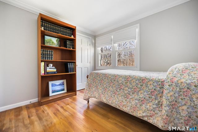 21 Zygmont Lane, Greenwich, CT 06831