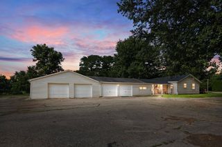 5890 Springfield Xenia Road 5890 Springfield Xenia Road, Springfield, OH 45502