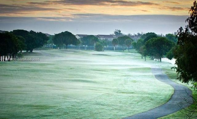 800 SW 131st Ave 113F, Pembroke Pines, FL 33027