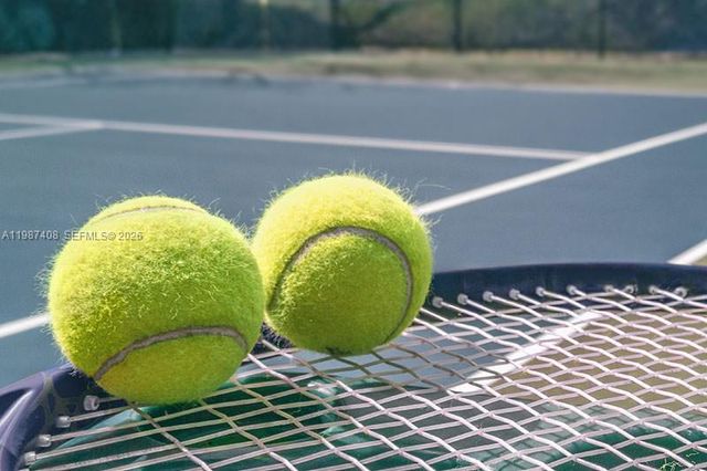 800 SW 131st Ave 113F, Pembroke Pines, FL 33027