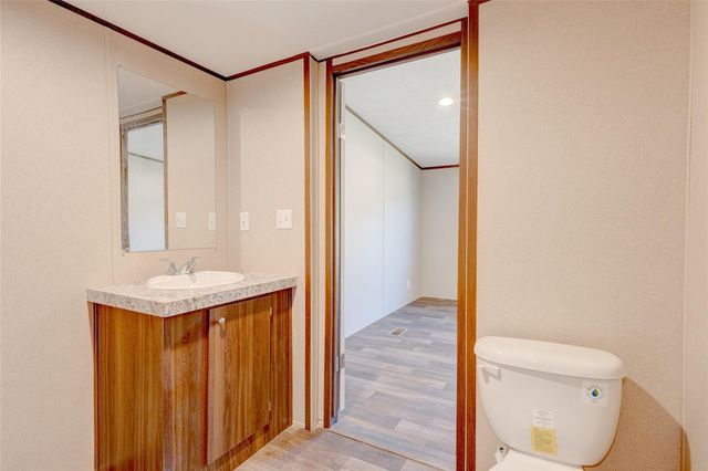 107 Los Cueva RD, Elgin, TX 78621