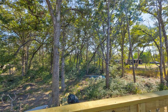 107 Los Cueva RD, Elgin, TX 78621