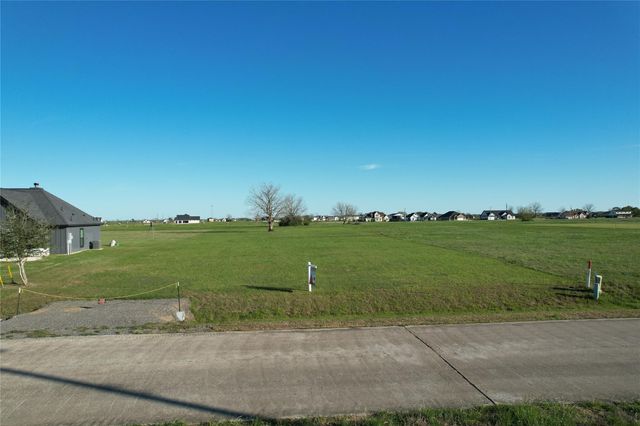813 Longhorn Trail, Angleton, TX 77515