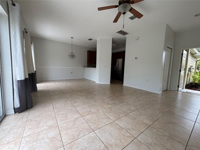 8524 SANDPIPER RIDGE AVENUE, Tampa, FL 33647