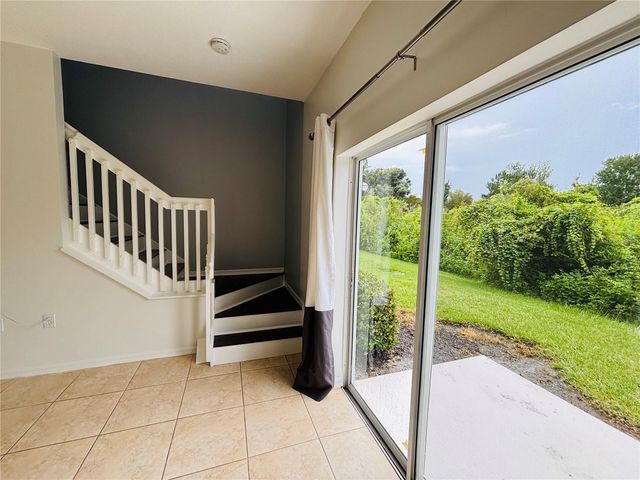 8524 SANDPIPER RIDGE AVENUE, Tampa, FL 33647