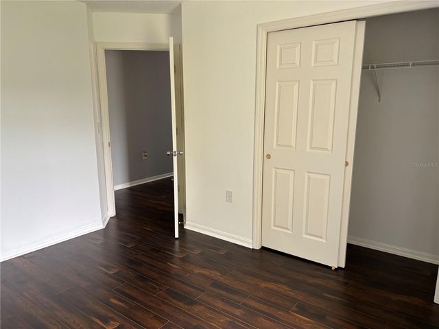 8524 SANDPIPER RIDGE AVENUE, Tampa, FL 33647