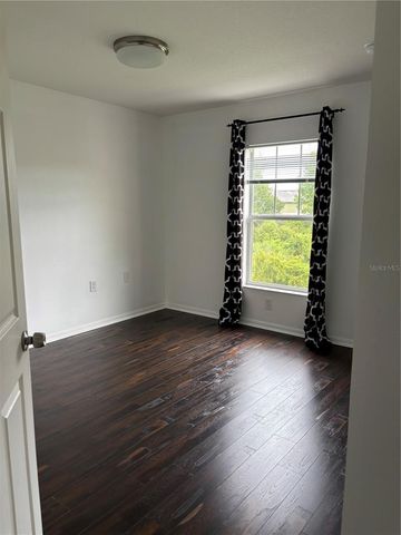 8524 SANDPIPER RIDGE AVENUE, Tampa, FL 33647