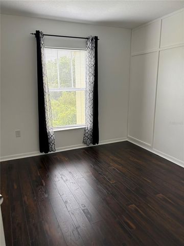 8524 SANDPIPER RIDGE AVENUE, Tampa, FL 33647