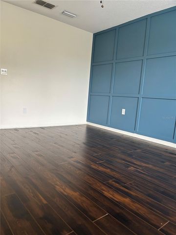 8524 SANDPIPER RIDGE AVENUE, Tampa, FL 33647