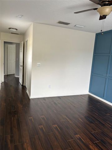 8524 SANDPIPER RIDGE AVENUE, Tampa, FL 33647
