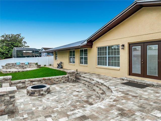 2404 LAUDERDALE COURT, Orlando, FL 32805