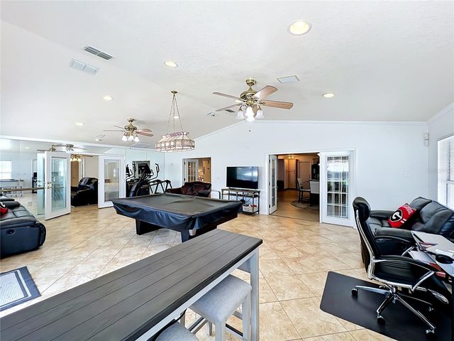 2404 LAUDERDALE COURT, Orlando, FL 32805