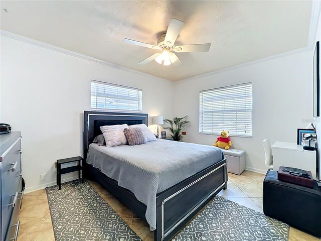 2404 LAUDERDALE COURT, Orlando, FL 32805