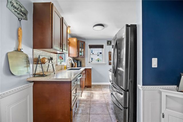 146 Willowbrook Road, Greece, NY 14616