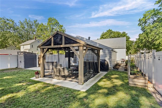146 Willowbrook Road, Greece, NY 14616