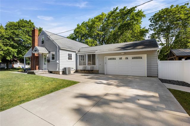 146 Willowbrook Road, Greece, NY 14616