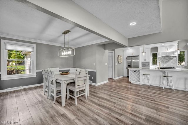 188 W Sturbridge Drive, Medina, OH 44256