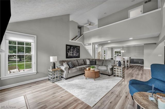 188 W Sturbridge Drive, Medina, OH 44256