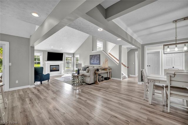 188 W Sturbridge Drive, Medina, OH 44256