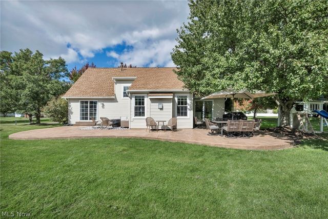 188 W Sturbridge Drive, Medina, OH 44256