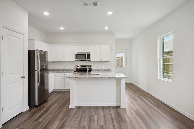 2308 Winthrop Avenue, Princeton, TX 75407