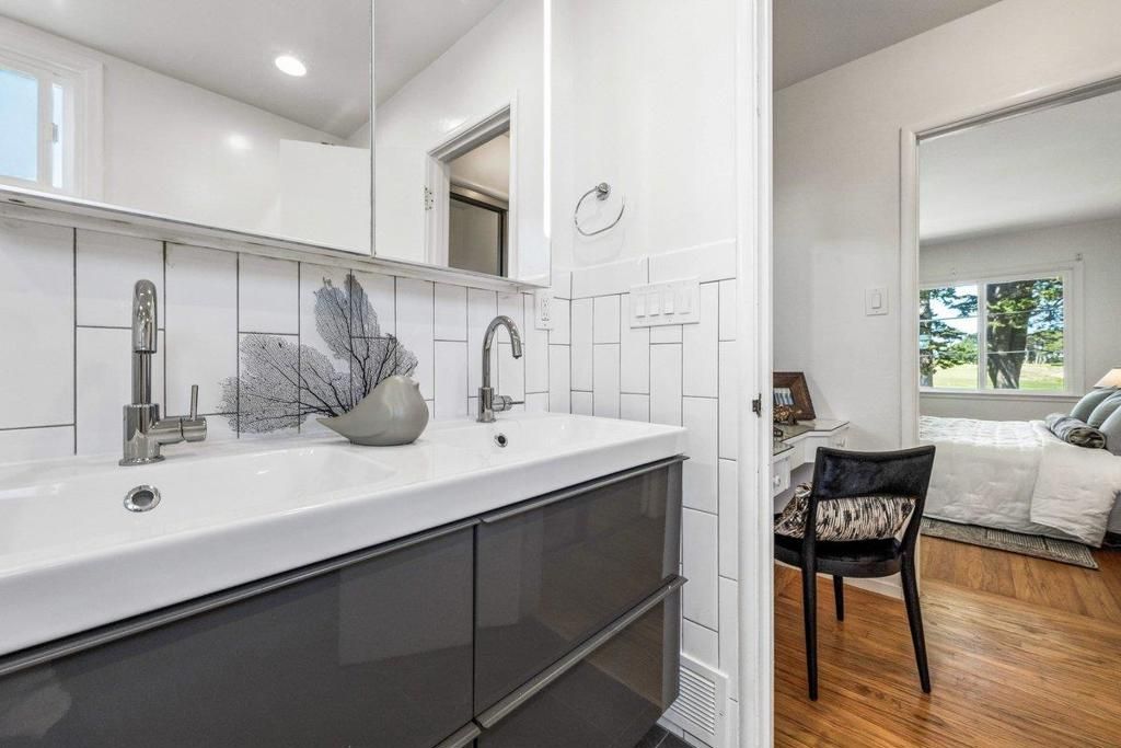 Image 31 of property listing at 368 Northgate Avenue, Daly City, CA 94015