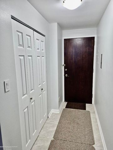 20 Chestnut Street, Wyandotte, MI 48192