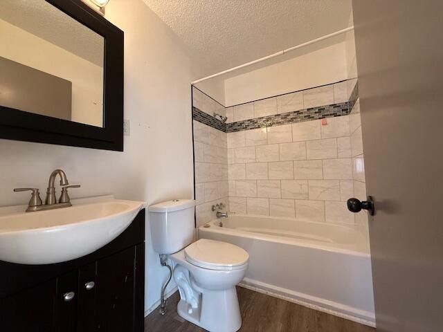 1120 N Fulbright Avenue, Springfield, MO 65802