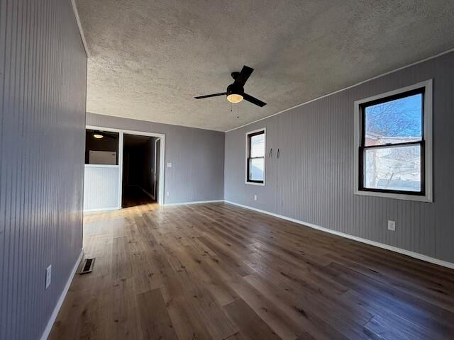 1120 N Fulbright Avenue, Springfield, MO 65802