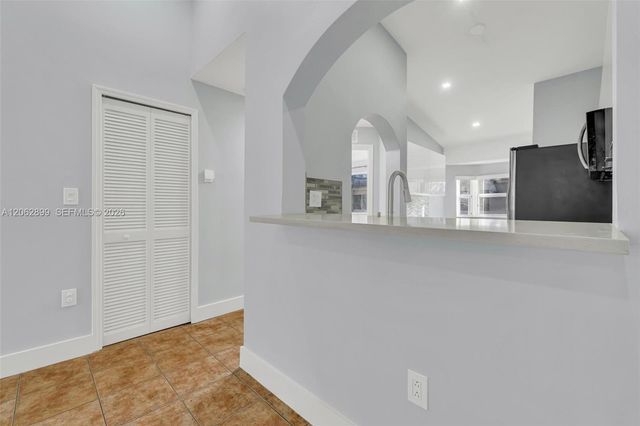 2910 SE 13th Rd 205-44, Homestead, FL 33035