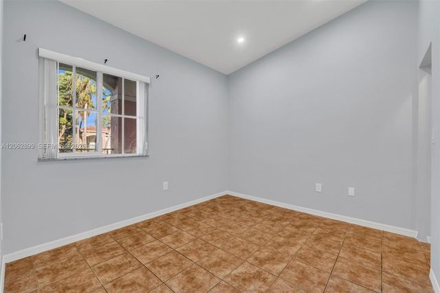 2910 SE 13th Rd 205-44, Homestead, FL 33035