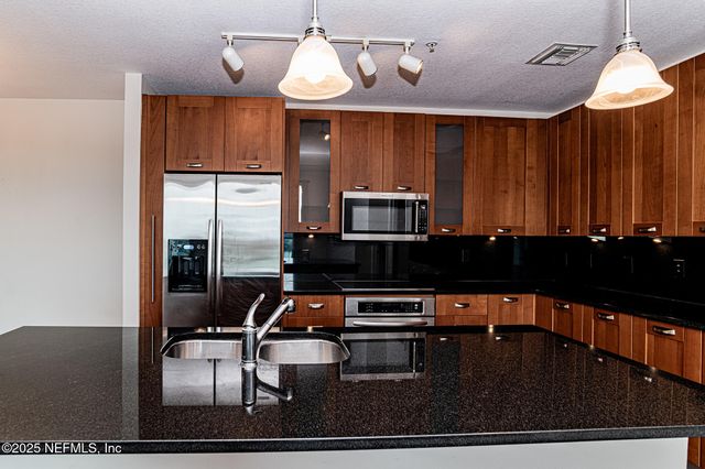 1431 RIVERPLACE Boulevard, 3403, Jacksonville, FL 32207