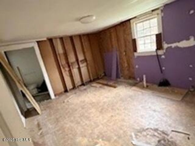 111 S Hotel Street, Autryville, NC 28318