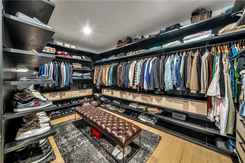 Image 31 of property listing at 20431 W Windsor, Porter Ranch, CA 91326